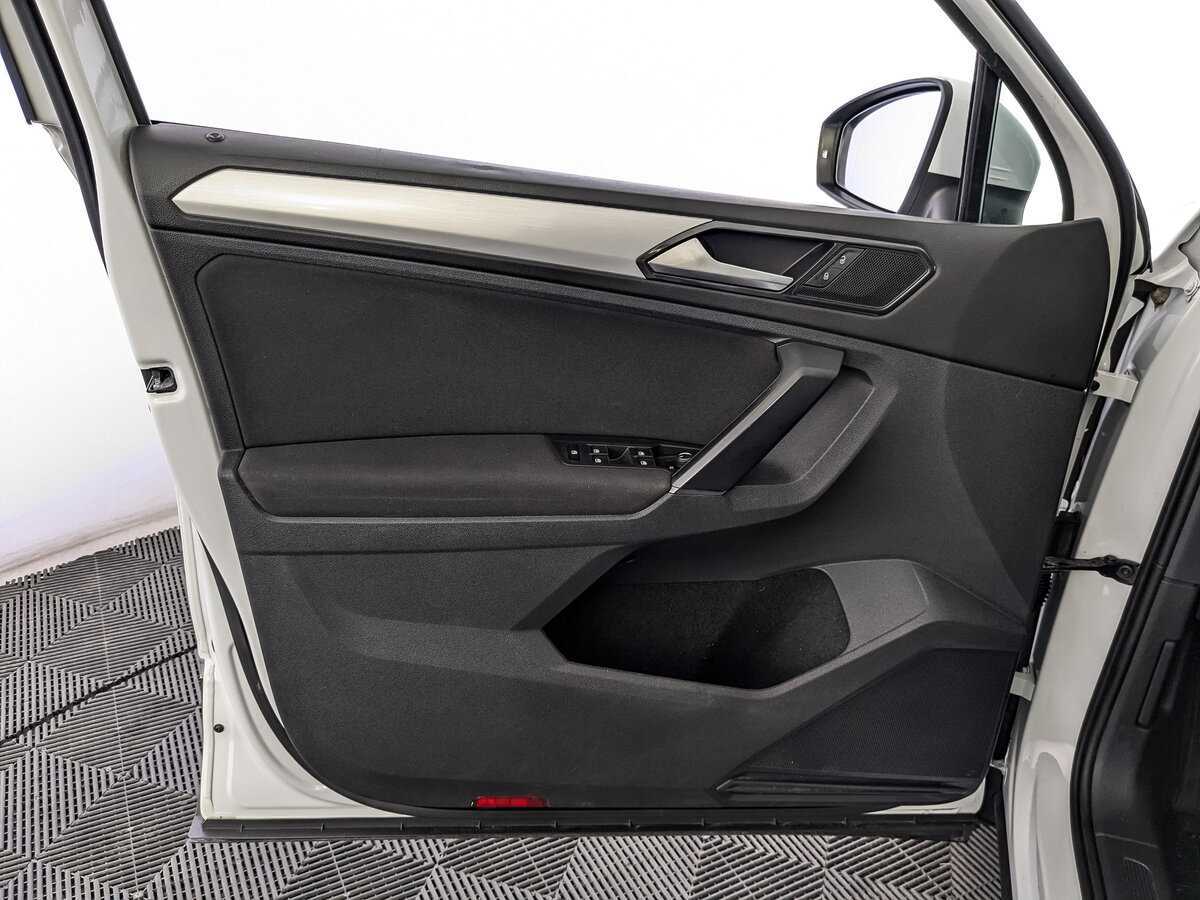 Фольксваген Тигуан б/у, 2017, Роботизированная. Фото: #14