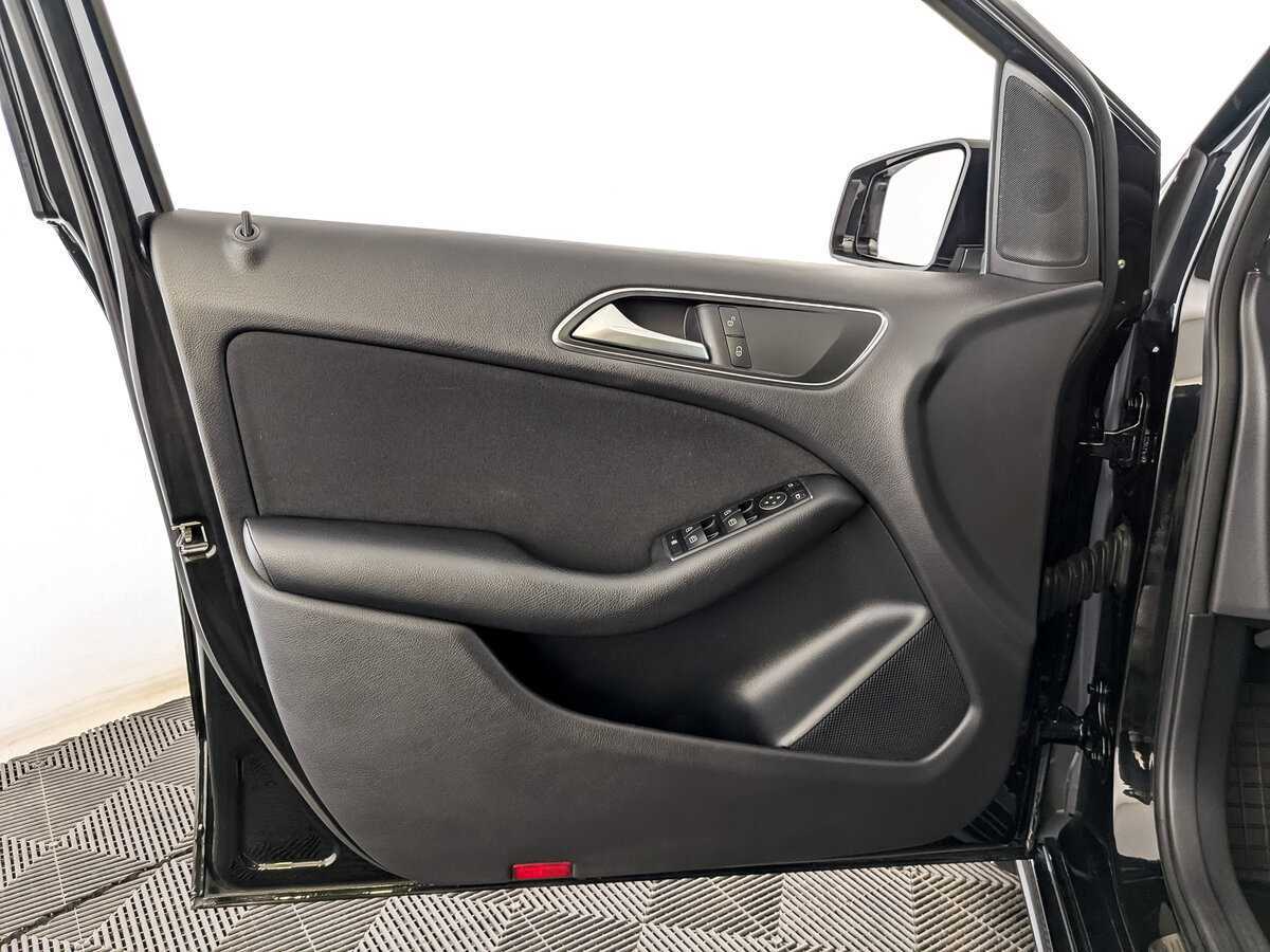 Мерседес-Бенц Б-Класс б/у, 2014, Роботизированная. Фото: #14