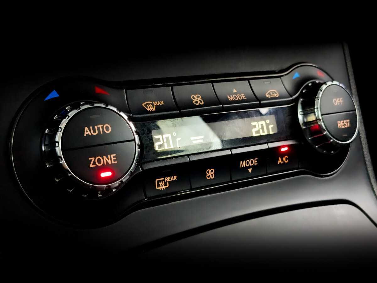 Мерседес-Бенц Б-Класс б/у, 2014, Роботизированная. Фото: #19