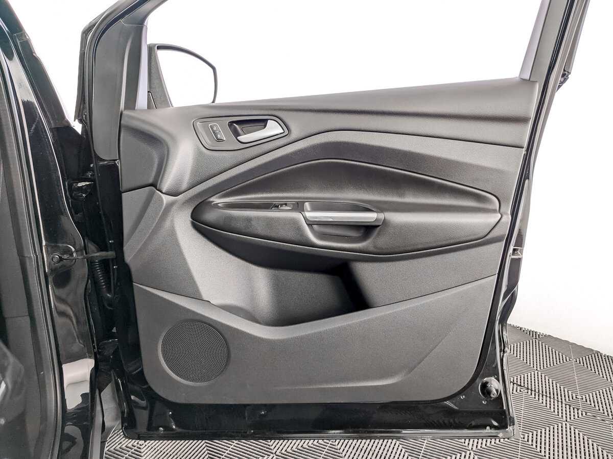 Форд Куга б/у, 2016, Автоматическая. Фото: #19