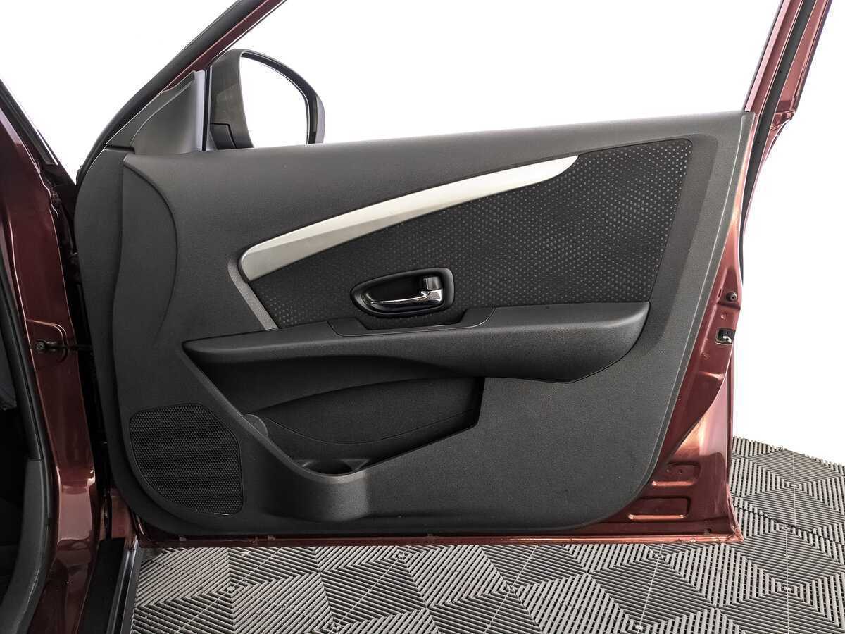 Ниссан Альмера б/у, 2016, Автоматическая. Фото: #20