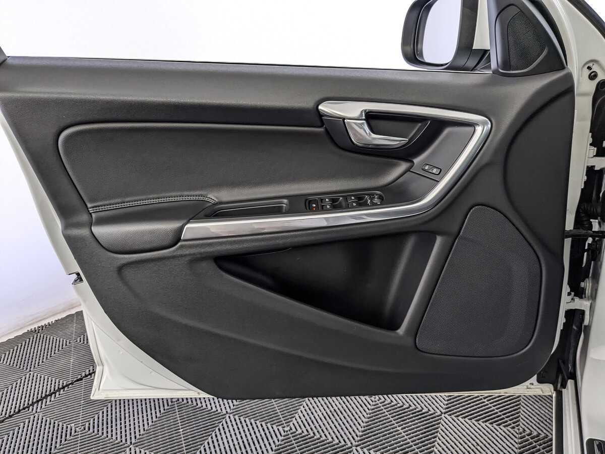 Вольво С60 б/у, 2016, Автоматическая. Фото: #14