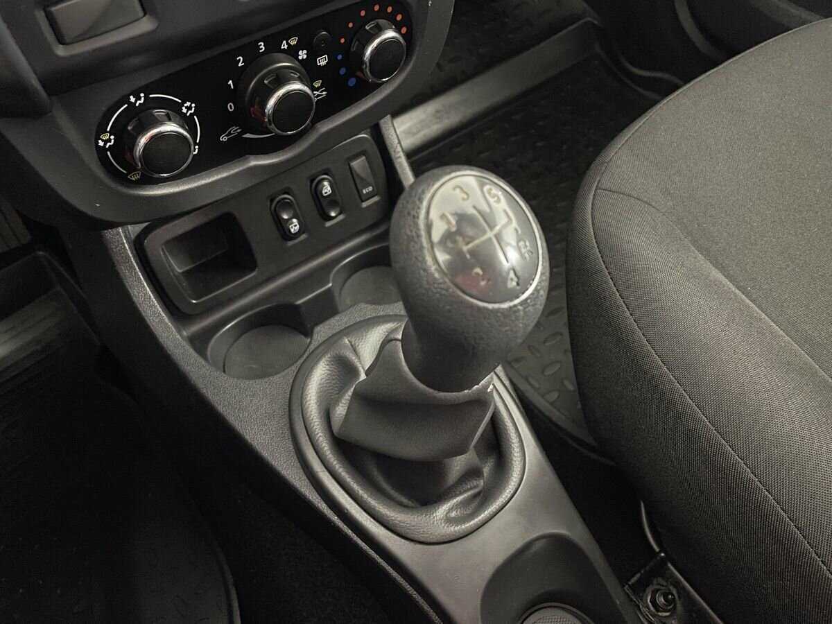 Рено Дастер б/у, 2016, Механическая. Фото: #11