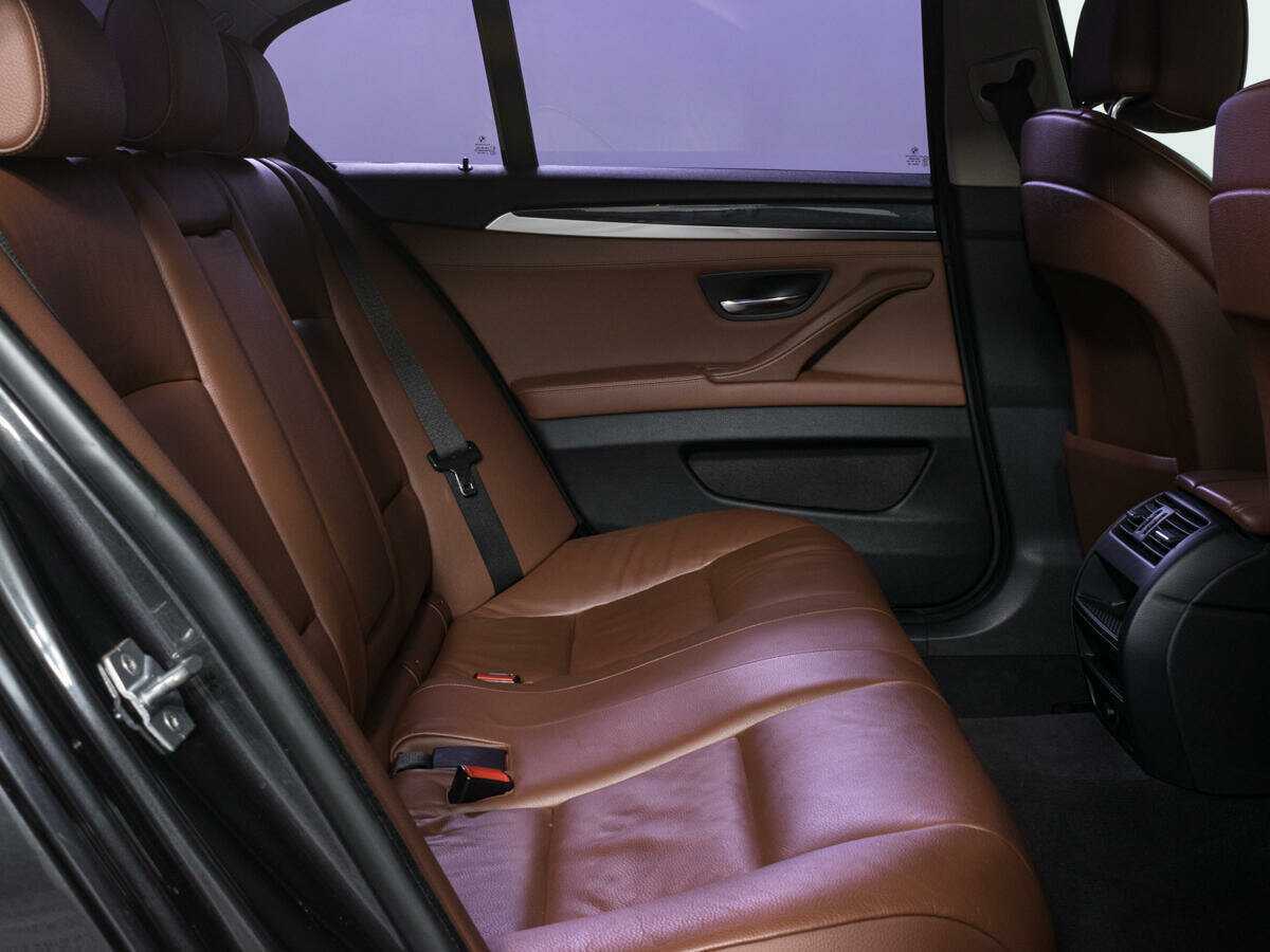 БМВ 5 серии б/у, 2013, Автоматическая. Фото: #7