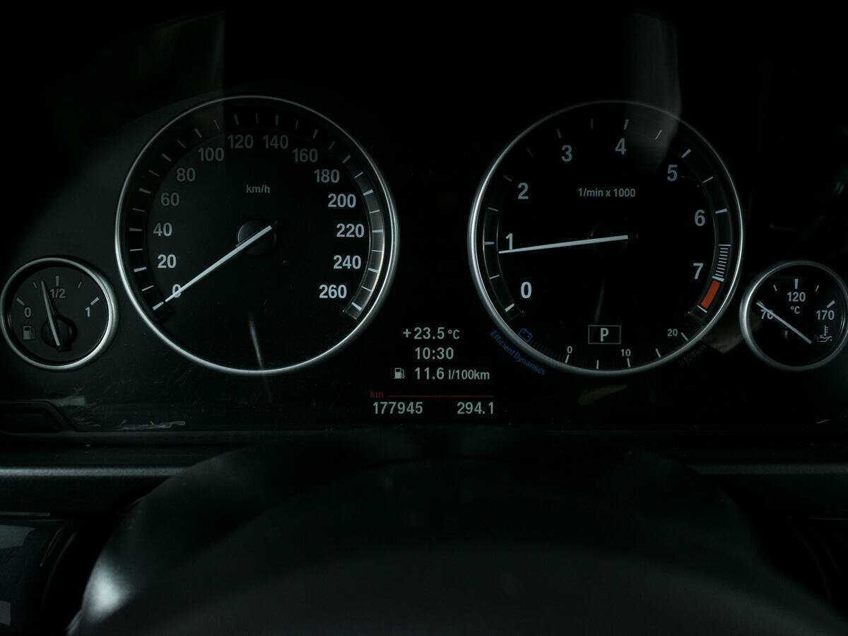 БМВ 5 серии б/у, 2013, Автоматическая. Фото: #8