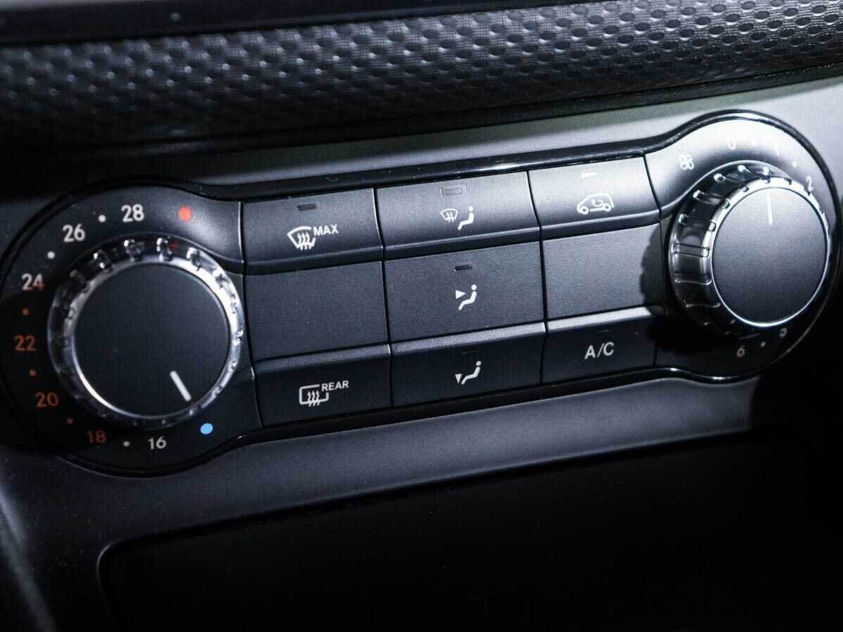 Мерседес-Бенц А-Класс б/у, 2015, Роботизированная. Фото: #14