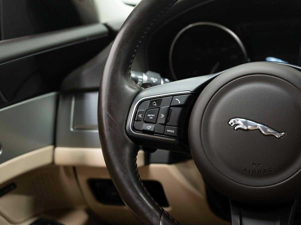 Ягуар ИксФ б/у, 2017, Автоматическая. Фото: #17