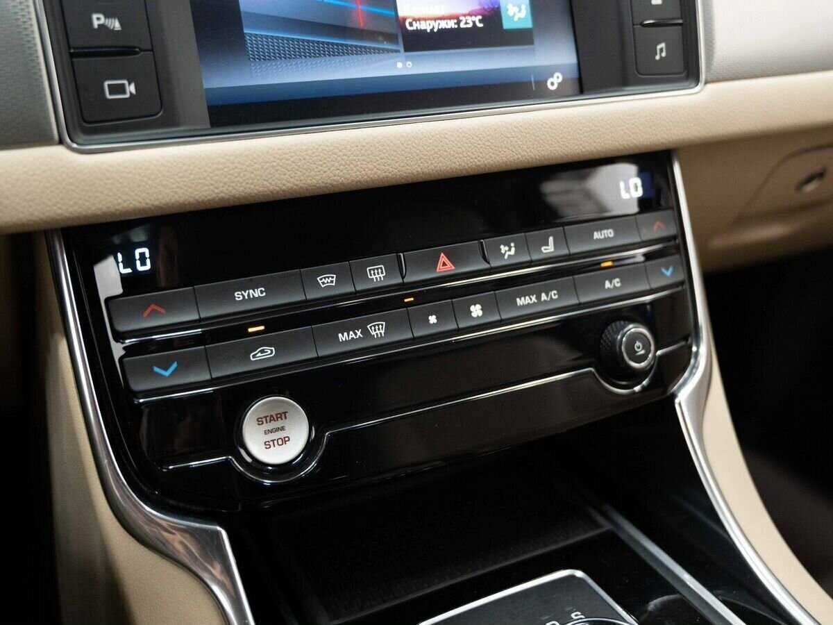 Ягуар ИксФ б/у, 2017, Автоматическая. Фото: #22