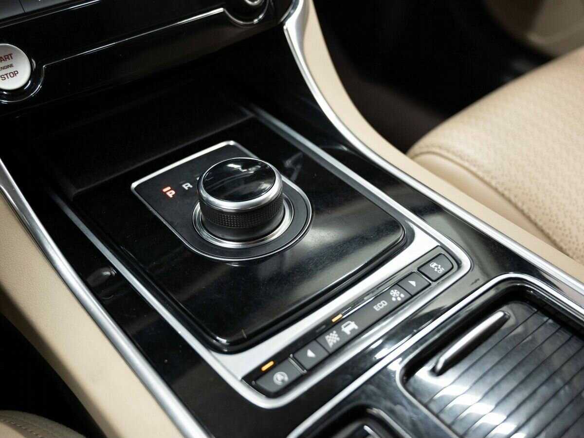 Ягуар ИксФ б/у, 2017, Автоматическая. Фото: #23