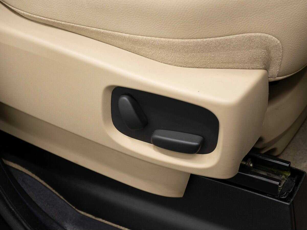 Лэнд Ровер Дискавери б/у, 2014, Автоматическая. Фото: #12