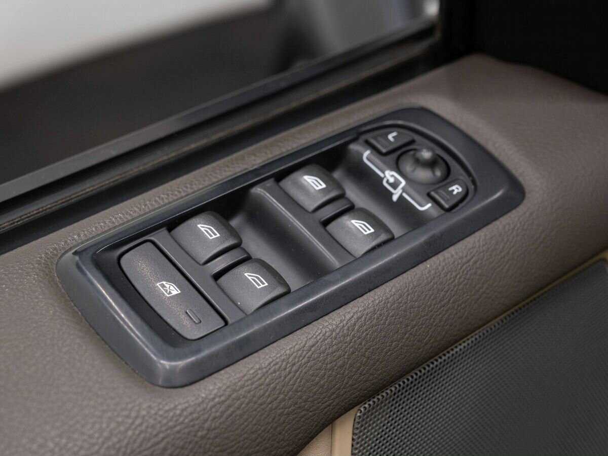 Лэнд Ровер Дискавери б/у, 2014, Автоматическая. Фото: #20