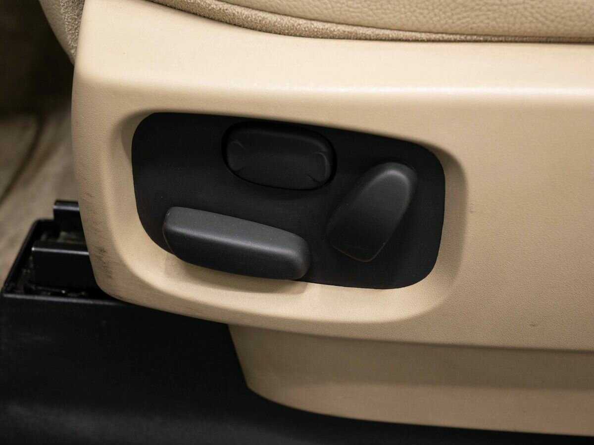 Лэнд Ровер Дискавери б/у, 2014, Автоматическая. Фото: #23