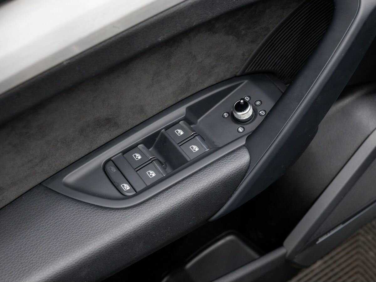 Ауди К5 б/у, 2019, Роботизированная. Фото: #16