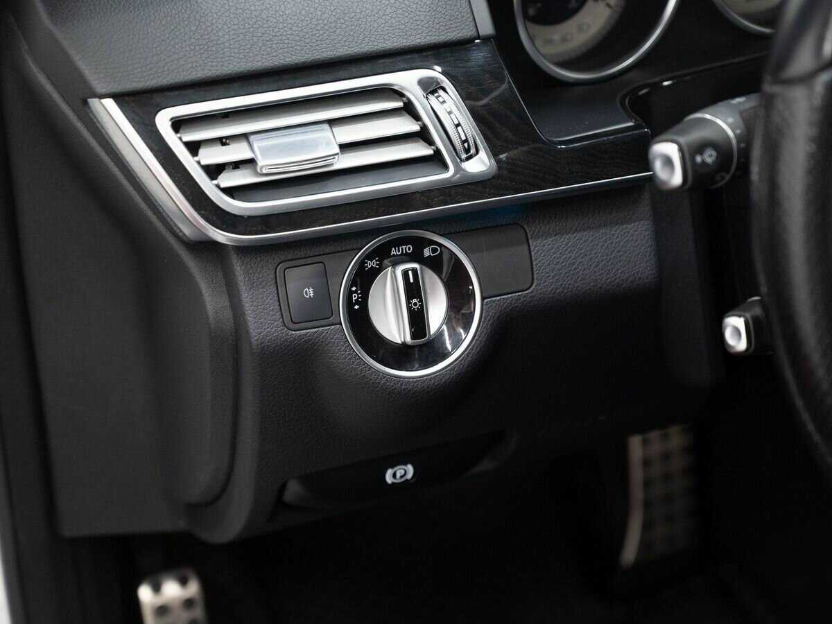 Мерседес-Бенц Е-Класс б/у, 2013, Автоматическая. Фото: #15