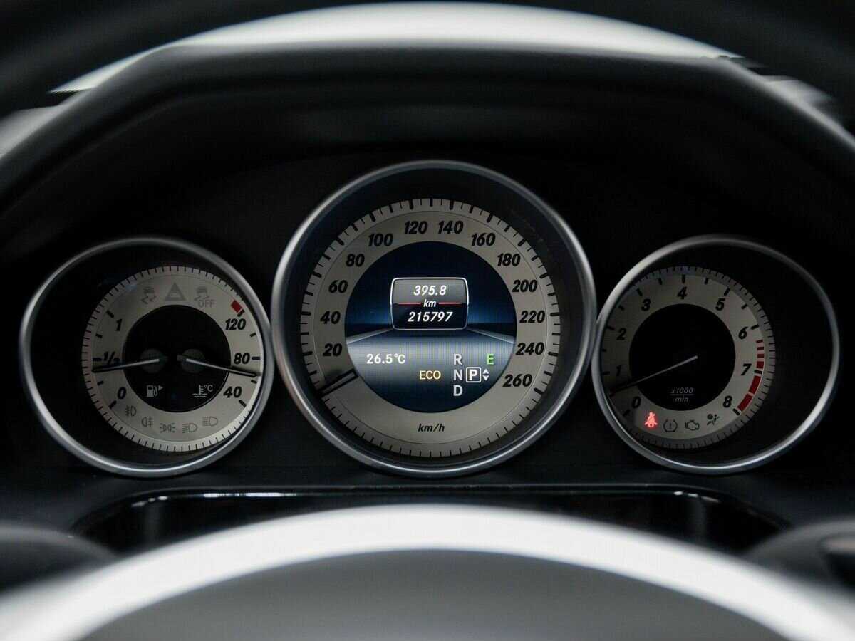 Мерседес-Бенц Е-Класс б/у, 2013, Автоматическая. Фото: #20