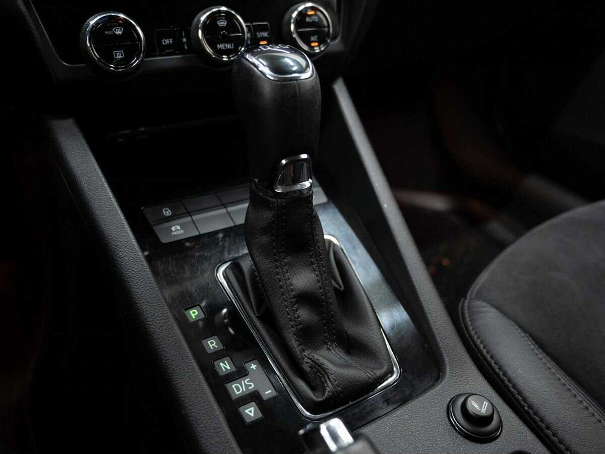 Шкода Октавия б/у, 2017, Роботизированная. Фото: #21