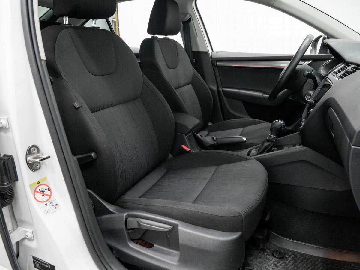 Шкода Октавия б/у, 2018, Роботизированная. Фото: #7