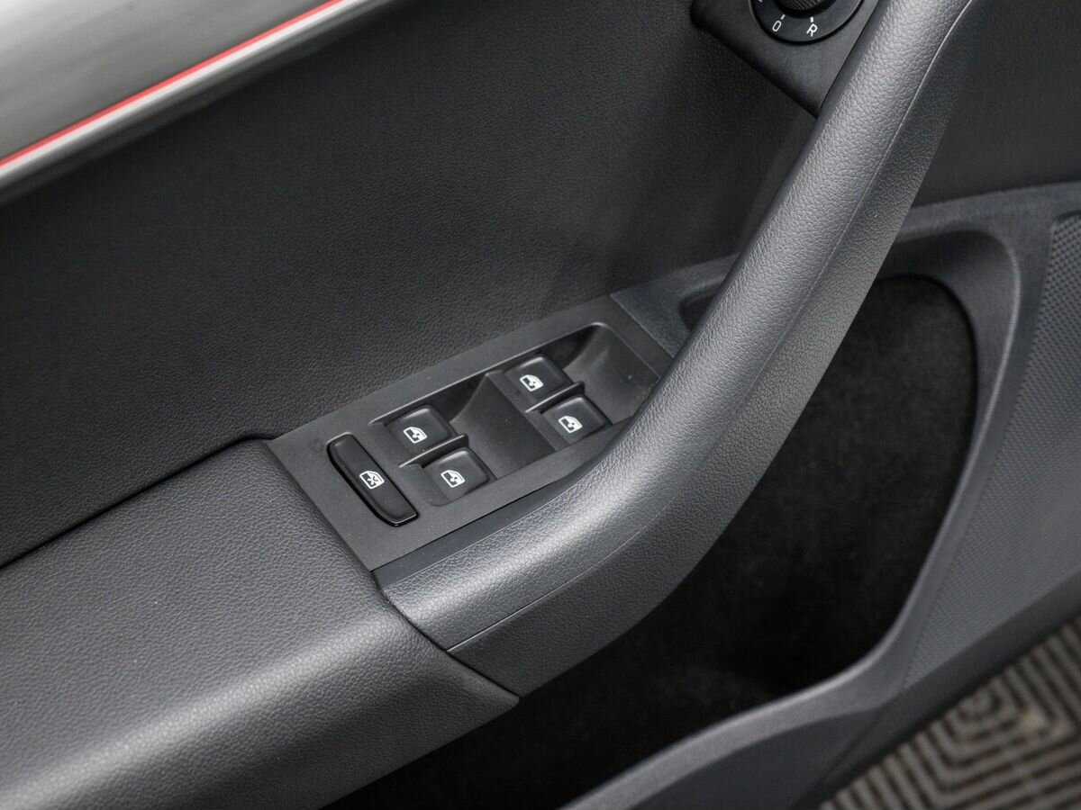 Шкода Октавия б/у, 2018, Роботизированная. Фото: #12