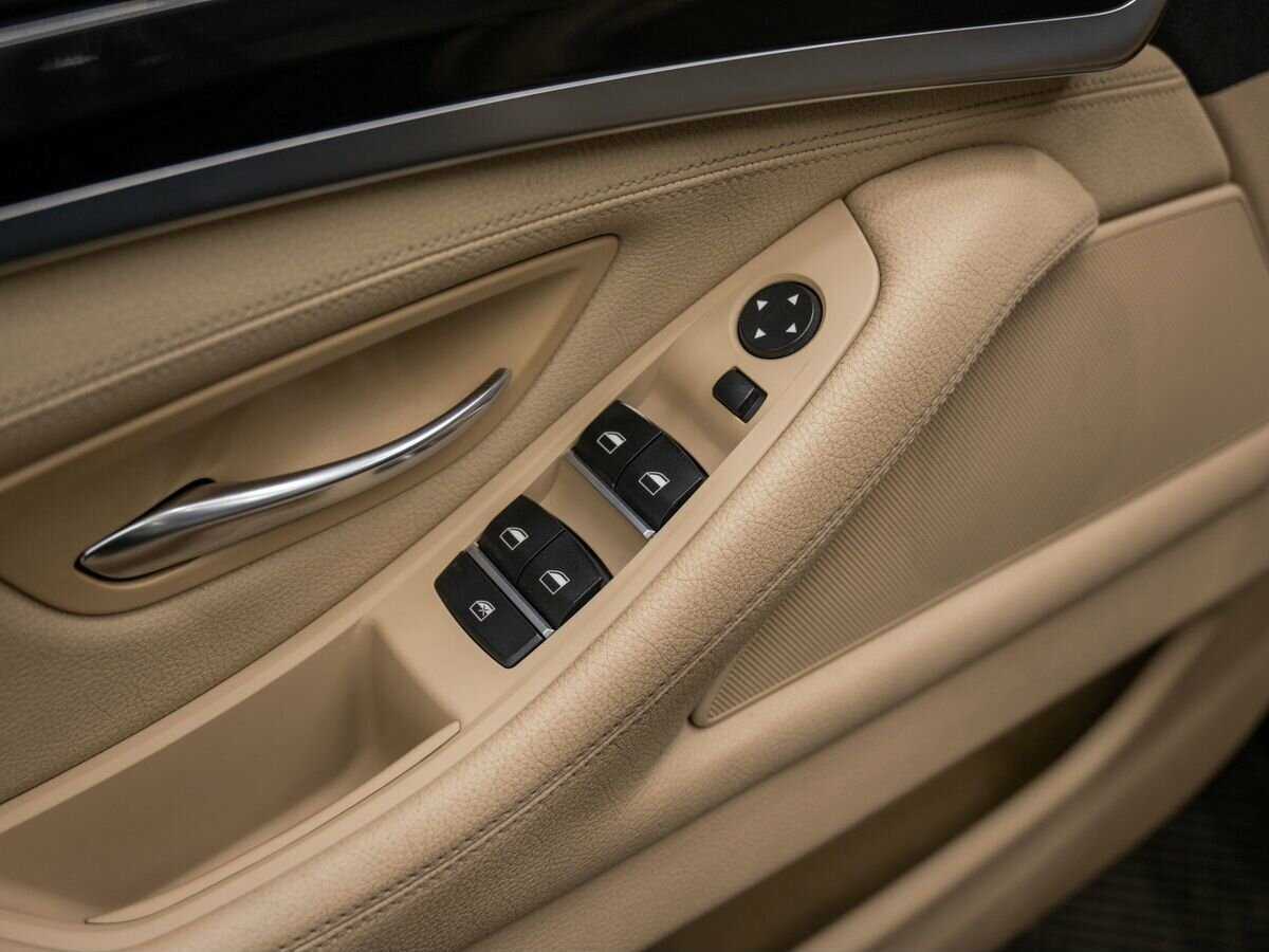 БМВ 5 серии б/у, 2014, Автоматическая. Фото: #13