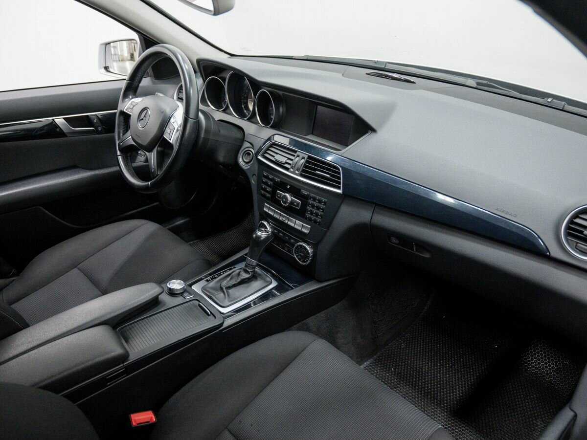 Мерседес-Бенц Ц-Класс б/у, 2012, Автоматическая. Фото: #6