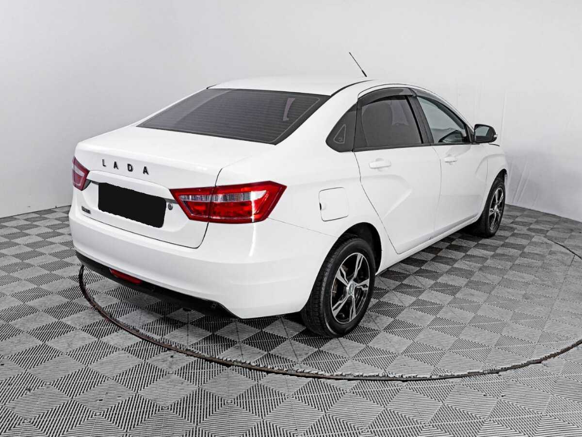 Лада (ВАЗ) Веста б/у, 2017, Механическая. Фото: #4