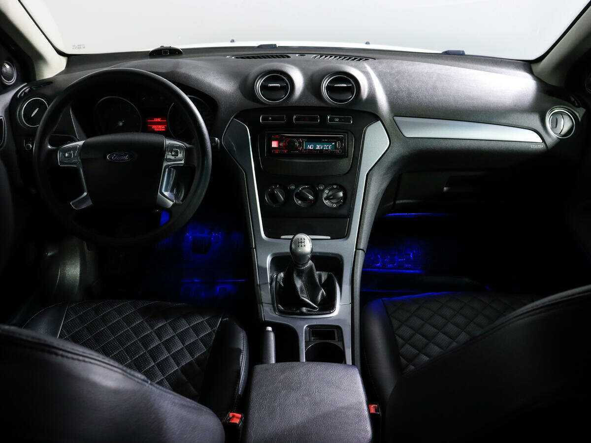 Форд Мондео б/у, 2012, Механическая. Фото: #9