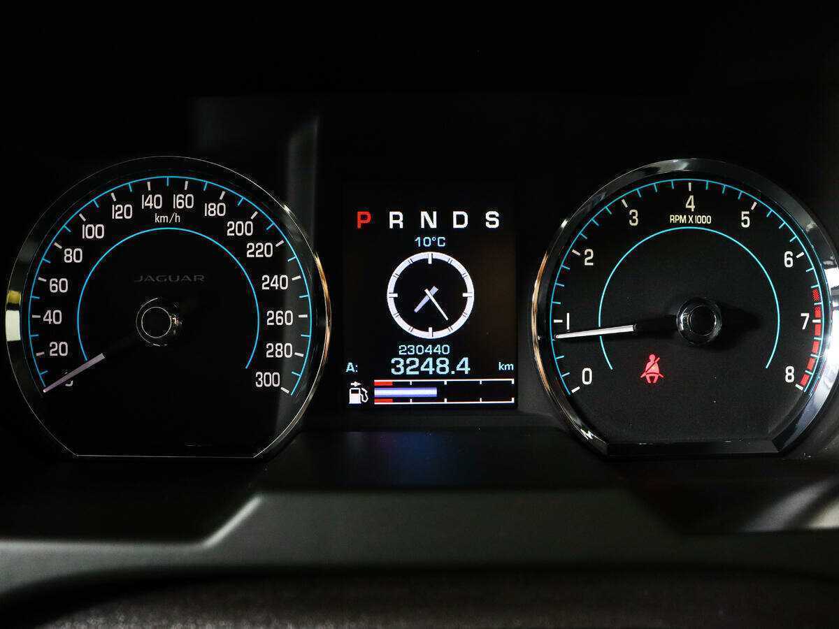 Ягуар ИксФ б/у, 2013, Автоматическая. Фото: #10