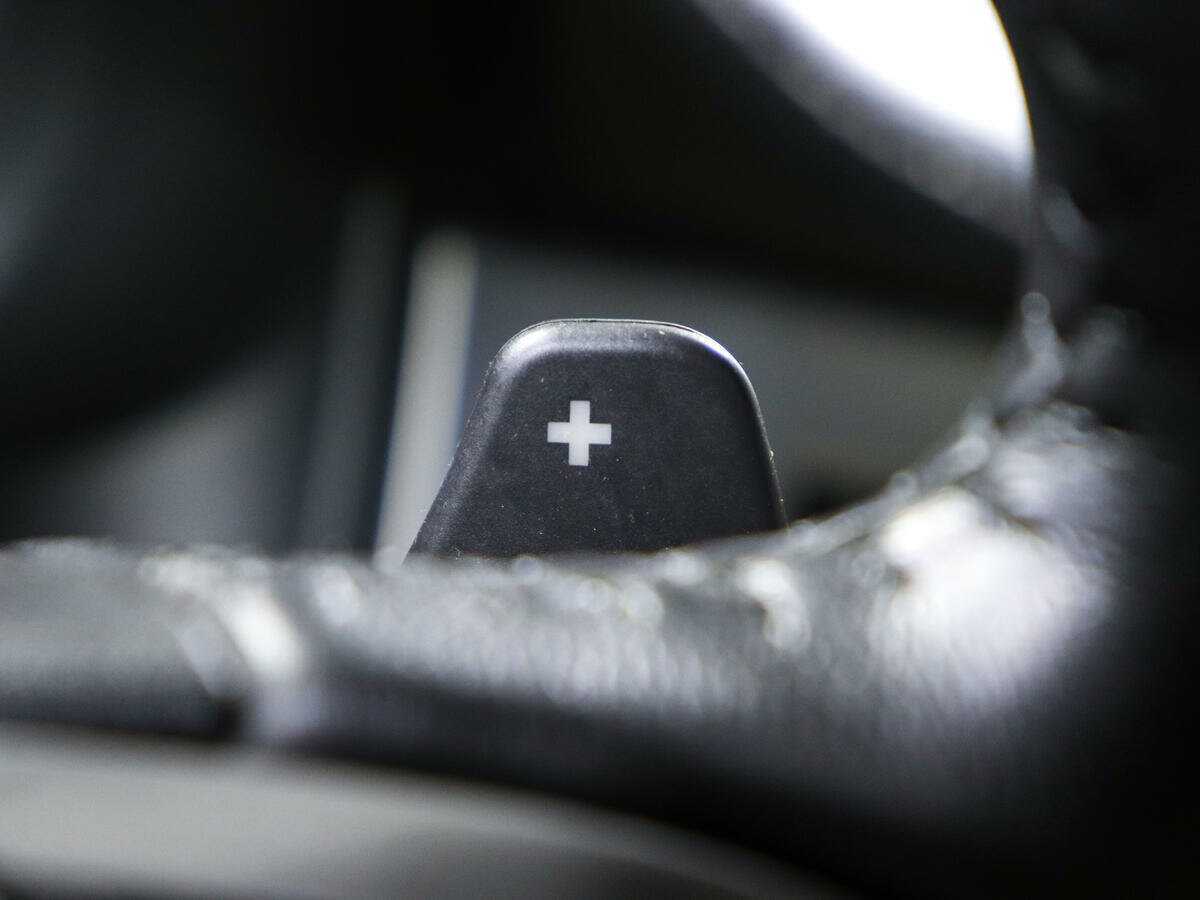 Ягуар ИксФ б/у, 2013, Автоматическая. Фото: #18