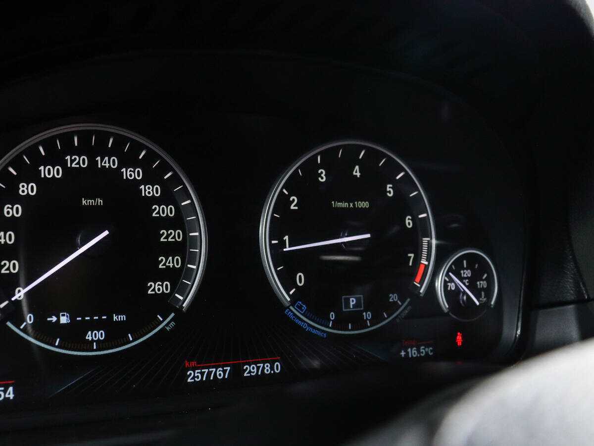 БМВ 5 серии б/у, 2014, Автоматическая. Фото: #8