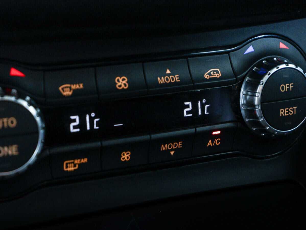 Мерседес-Бенц КЛА б/у, 2013, Роботизированная. Фото: #19