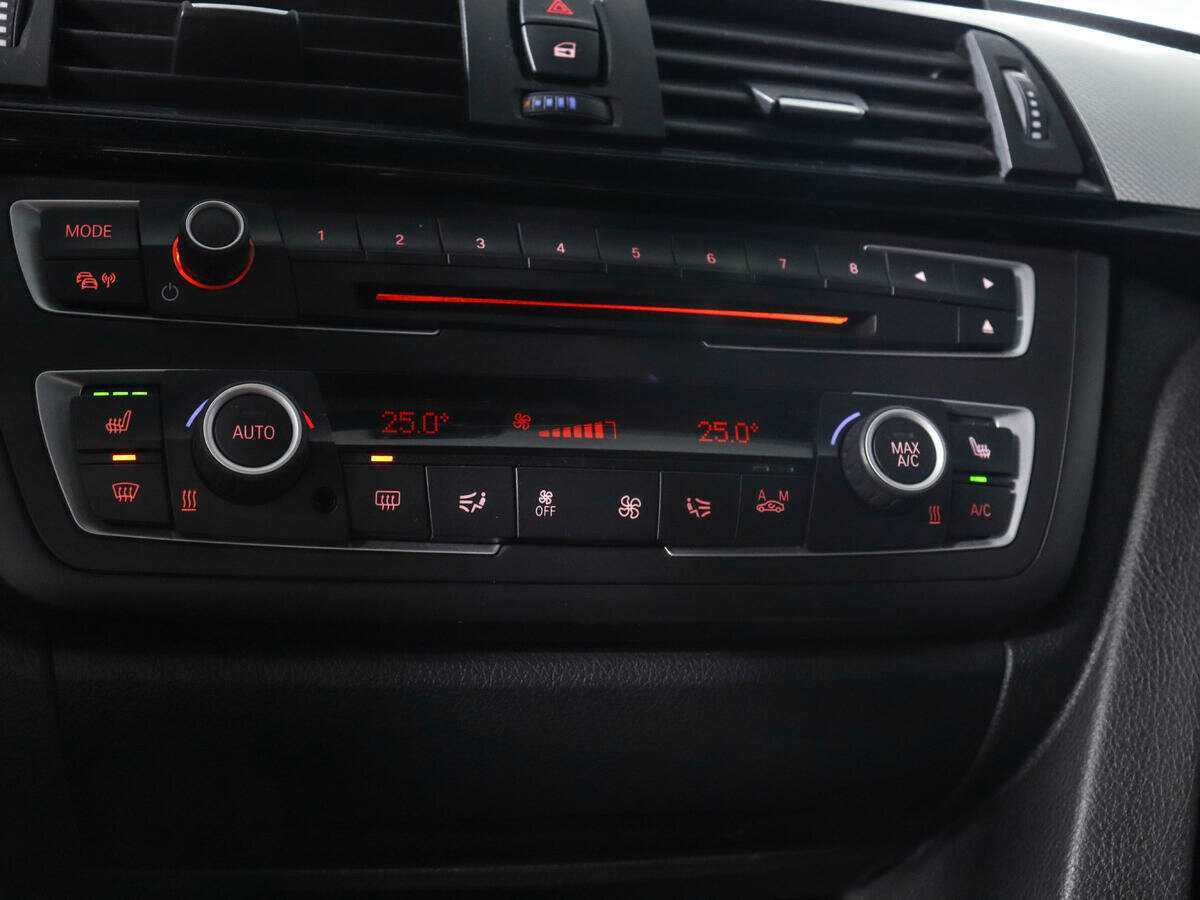 БМВ 3 серии б/у, 2015, Автоматическая. Фото: #17