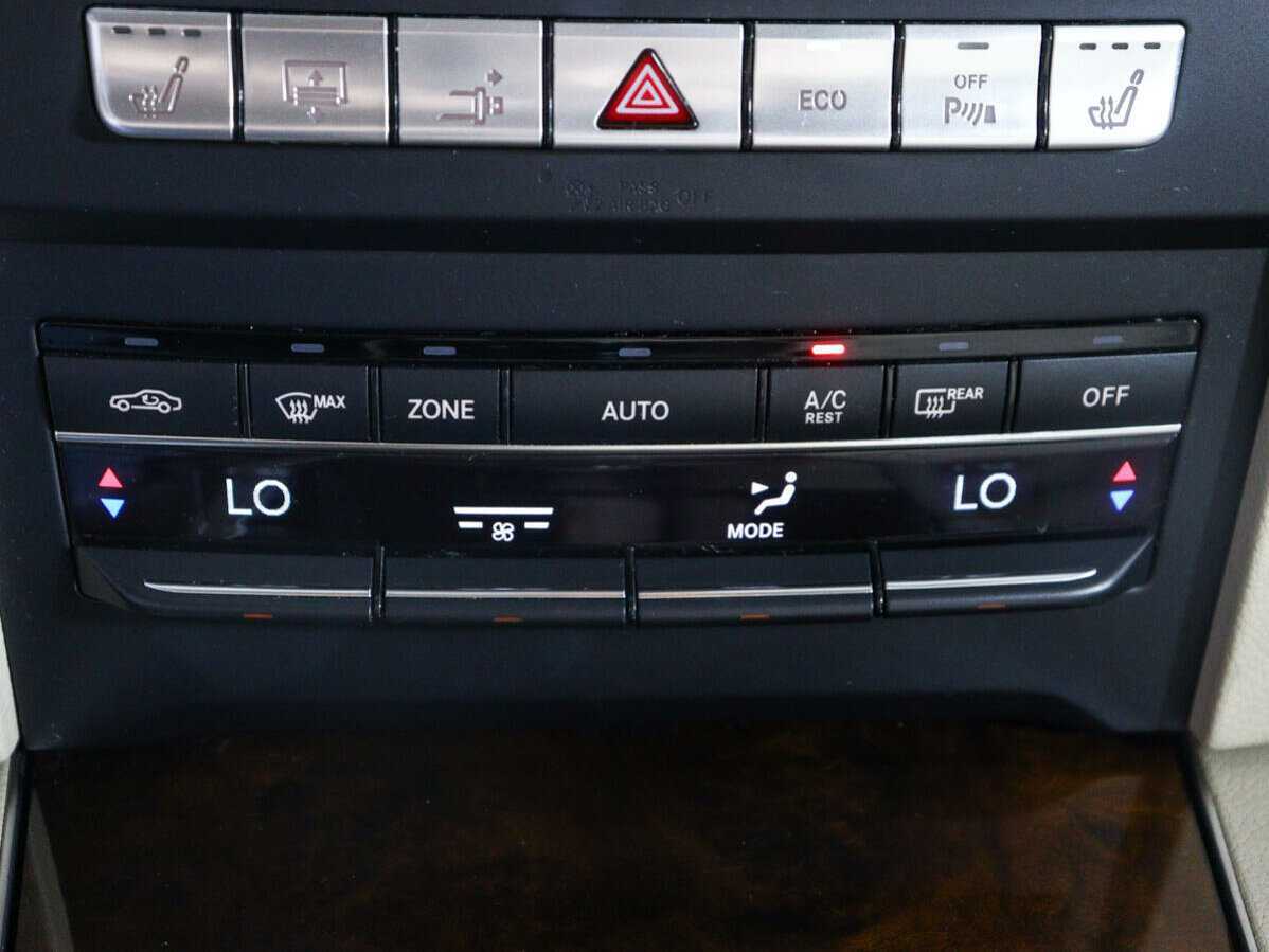 Мерседес-Бенц Е-Класс б/у, 2013, Автоматическая. Фото: #18