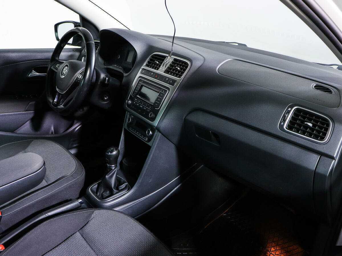 Фольксваген Поло б/у, 2017, Механическая. Фото: #6