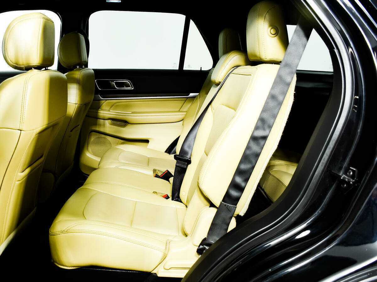 Форд Експлорер б/у, 2016, Автоматическая. Фото: #11