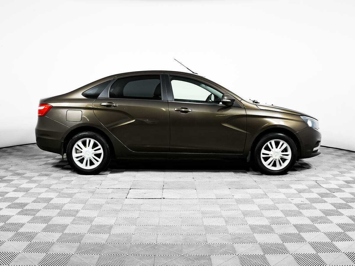 Лада (ВАЗ) Веста б/у, 2017, Механическая. Фото: #3