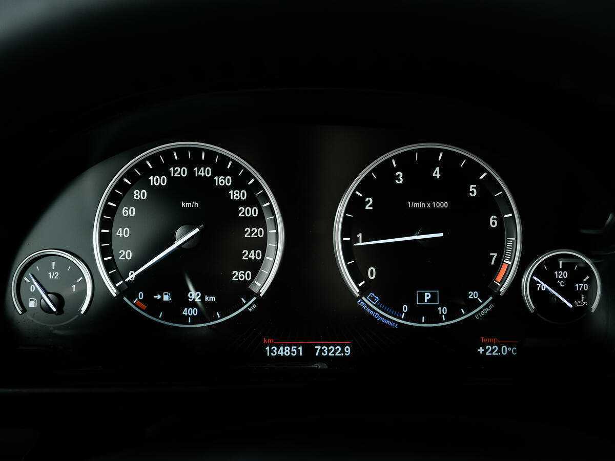 БМВ 5 серии б/у, 2014, Автоматическая. Фото: #8