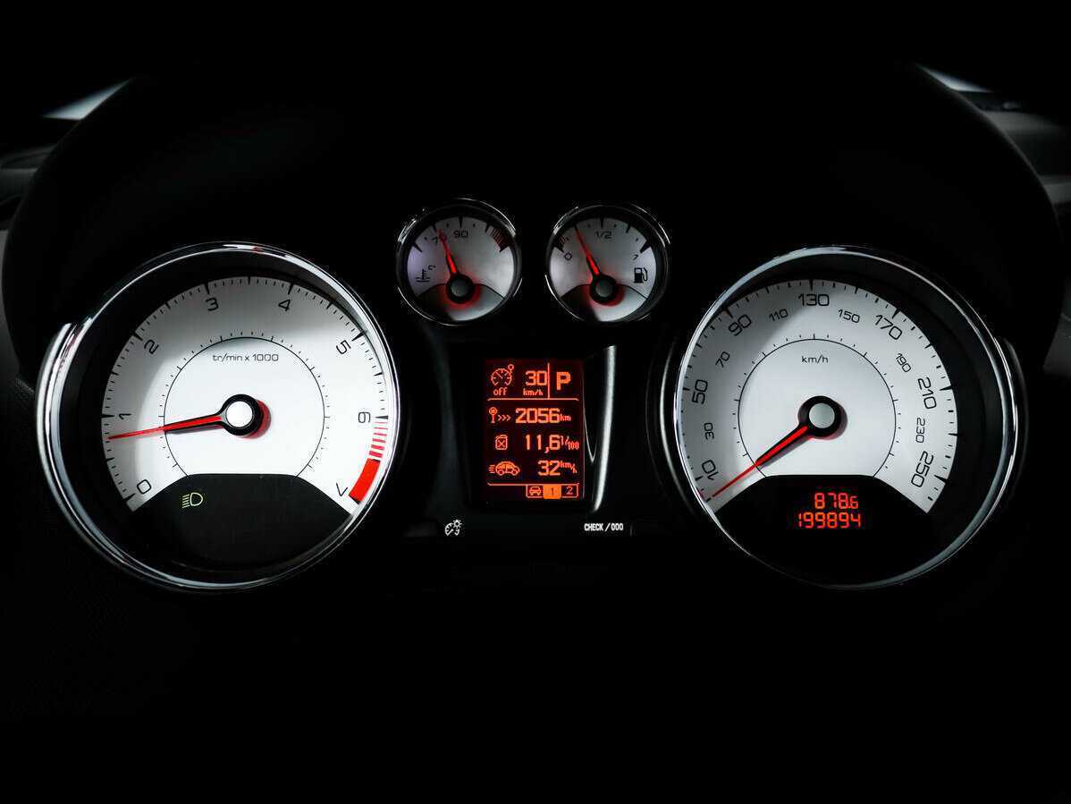 Пежо 308 б/у, 2012, Автоматическая. Фото: #9