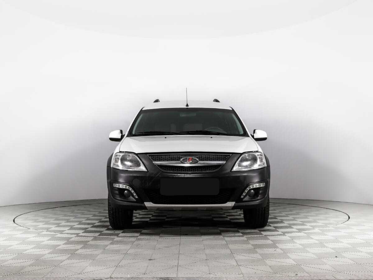 Лада (ВАЗ) Ларгус б/у, 2015, Механическая. Фото: #1