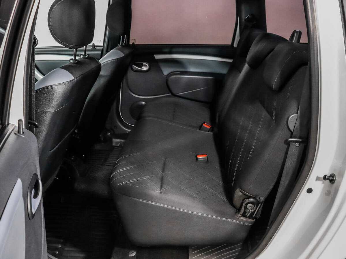 Лада (ВАЗ) Ларгус б/у, 2015, Механическая. Фото: #9