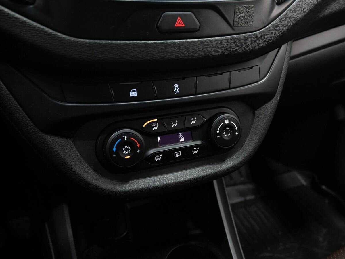 Лада (ВАЗ) Веста б/у, 2021, Механическая. Фото: #14