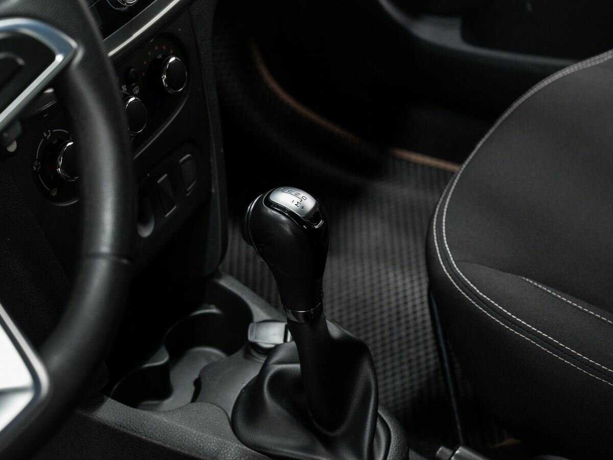 Рено Логан б/у, 2021, Автоматическая. Фото: #16