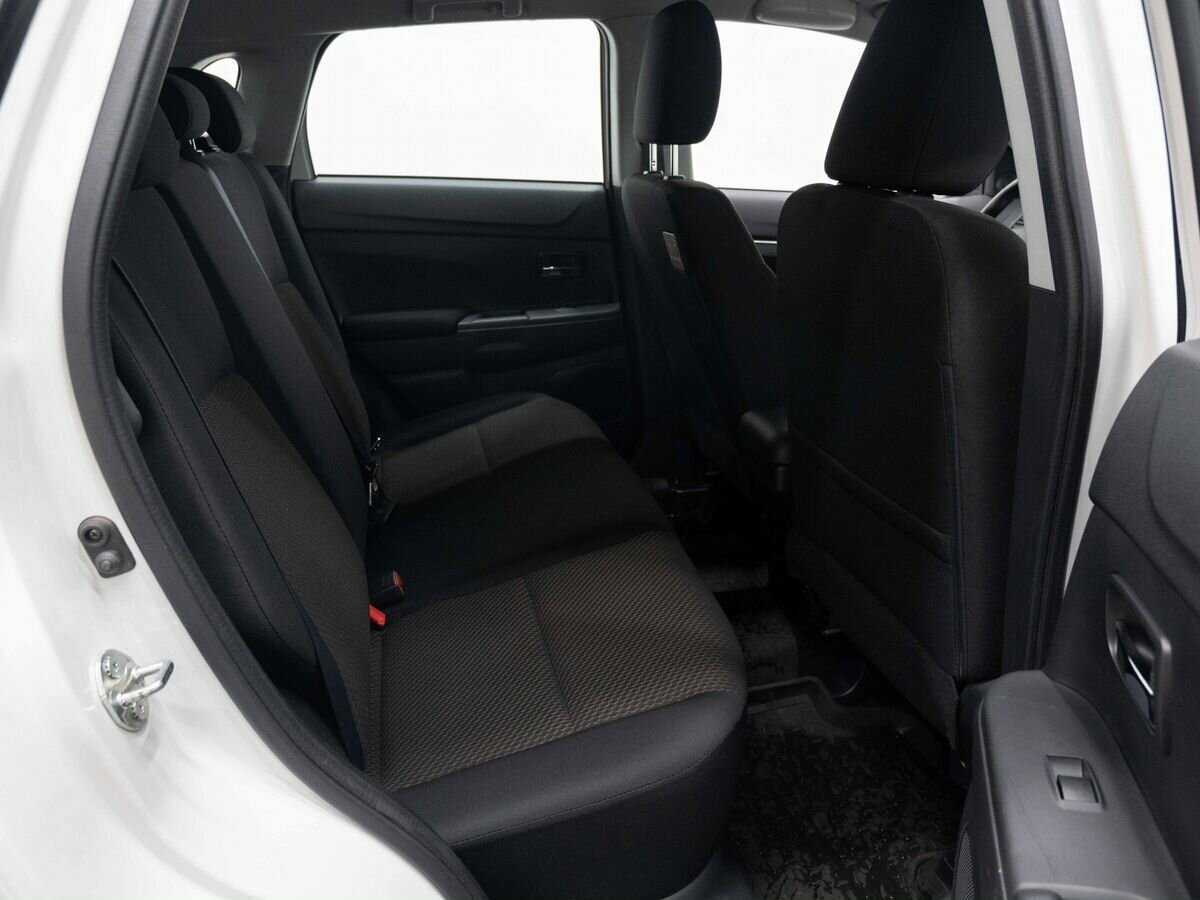 Митсубиши АС-Икс б/у, 2018, Механическая. Фото: #10