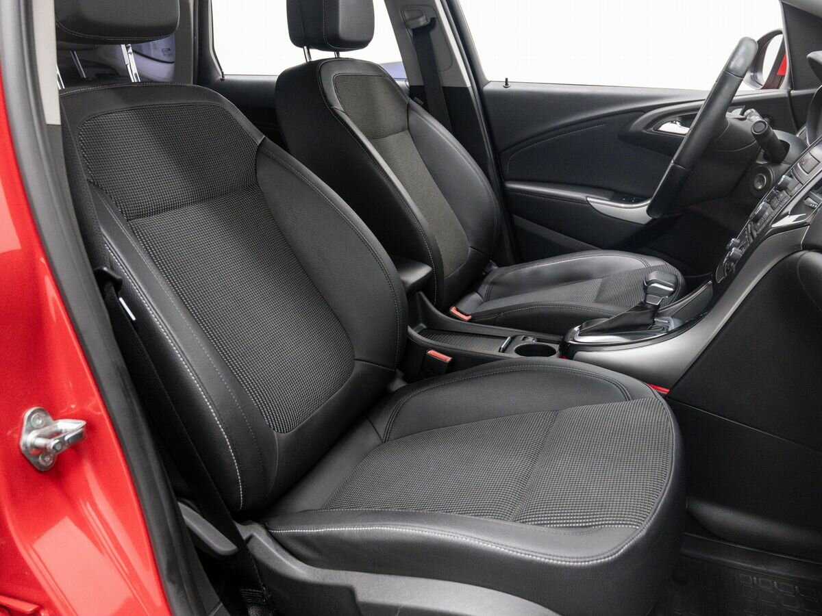 Опель Астра б/у, 2013, Автоматическая. Фото: #7