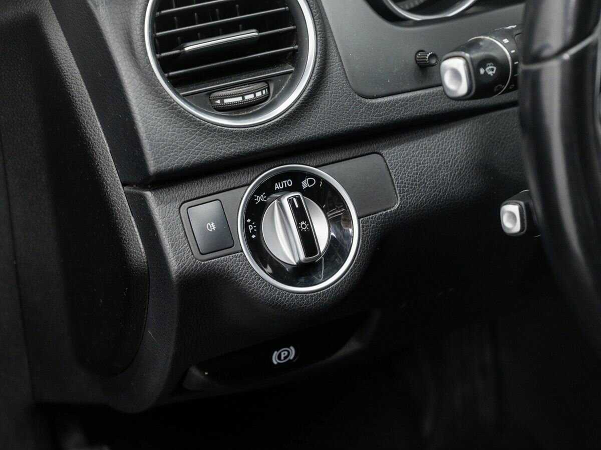 Мерседес-Бенц Ц-Класс б/у, 2013, Автоматическая. Фото: #15