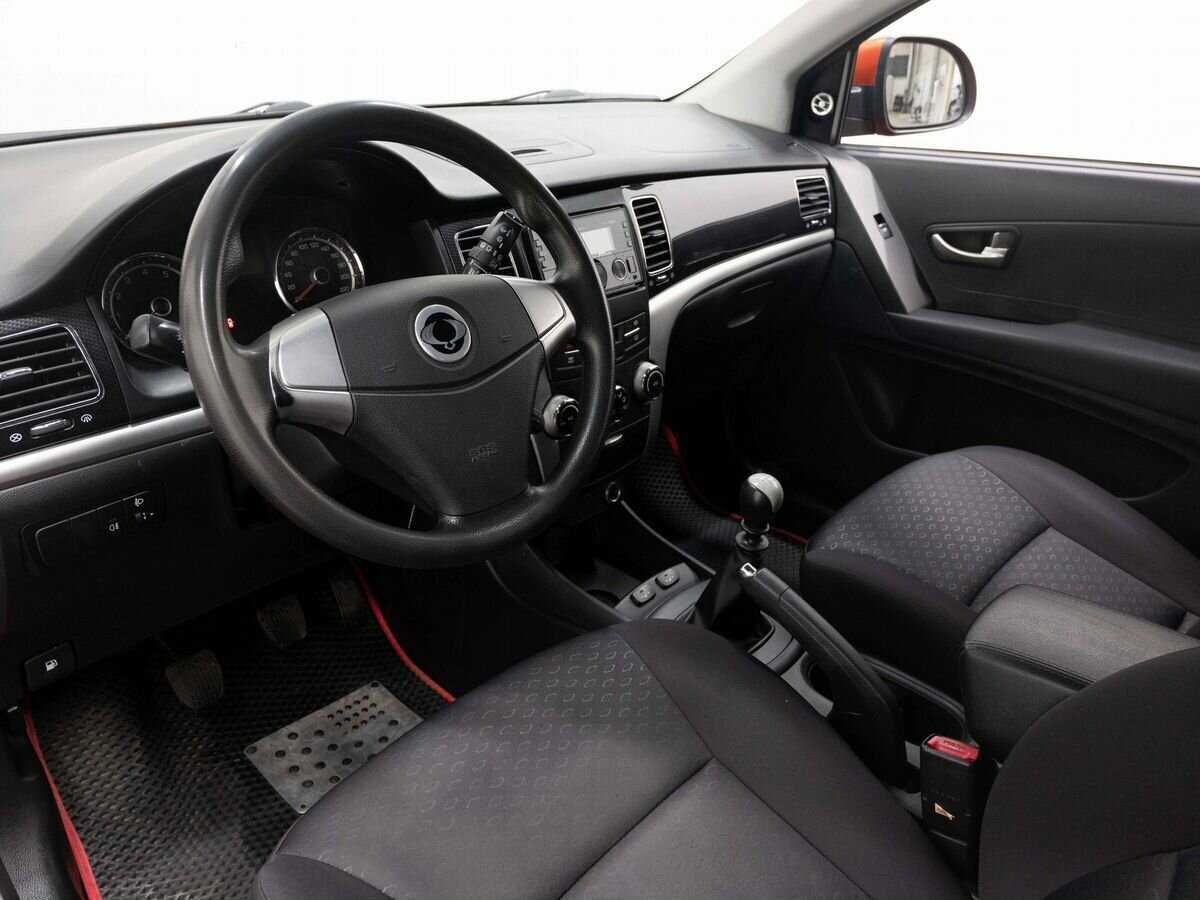 Сан-Ён Актион б/у, 2013, Механическая. Фото: #8