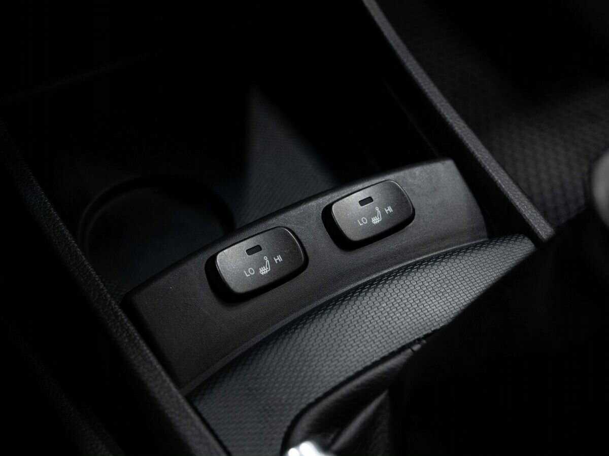 Сан-Ён Актион б/у, 2013, Механическая. Фото: #20