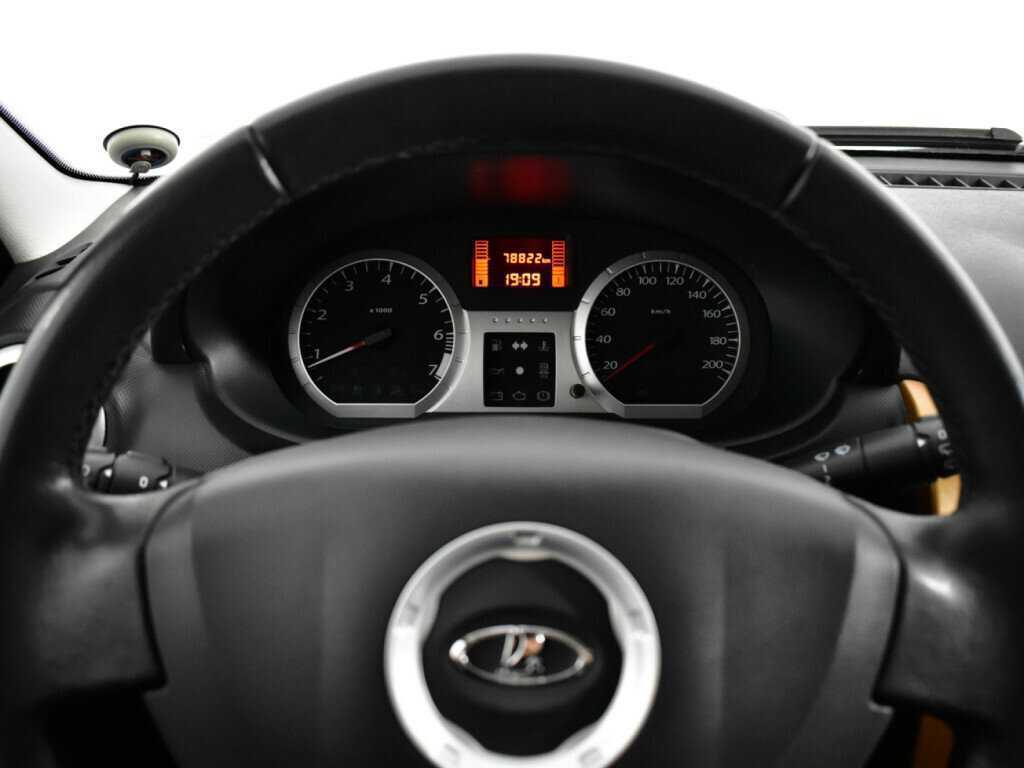 Лада (ВАЗ) Ларгус б/у, 2016, Механическая. Фото: #10