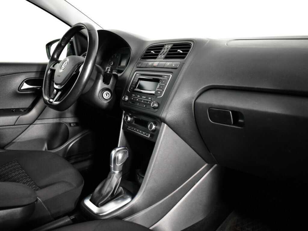 Фольксваген Поло б/у, 2015, Автоматическая. Фото: #8