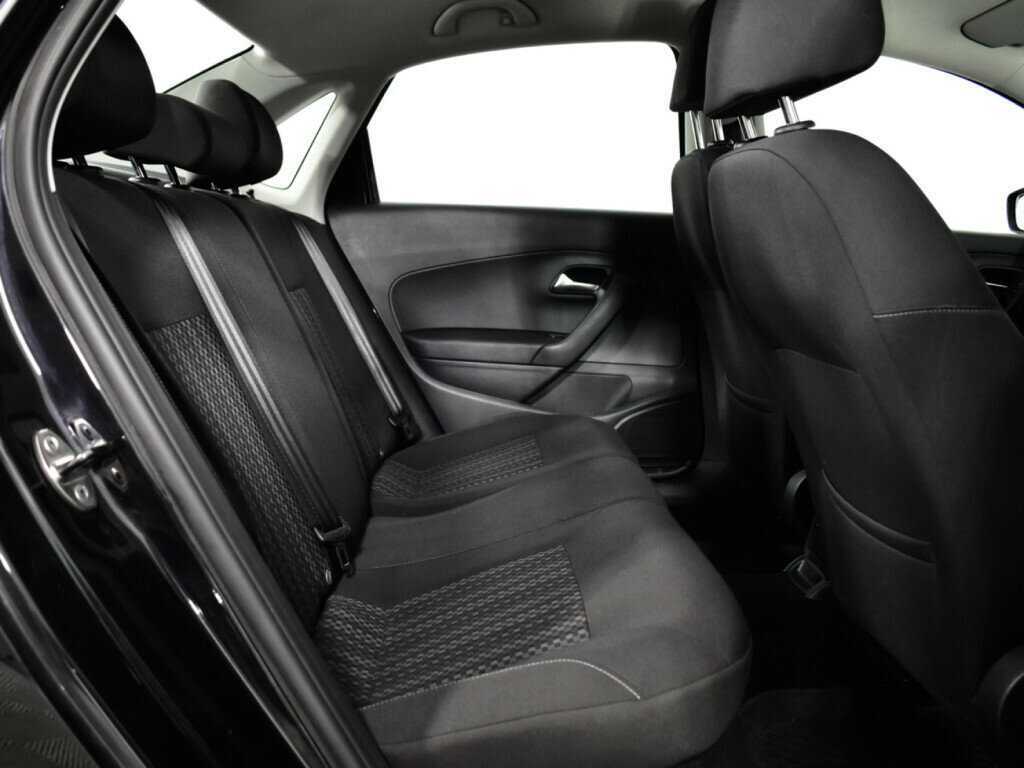 Фольксваген Поло б/у, 2015, Автоматическая. Фото: #9