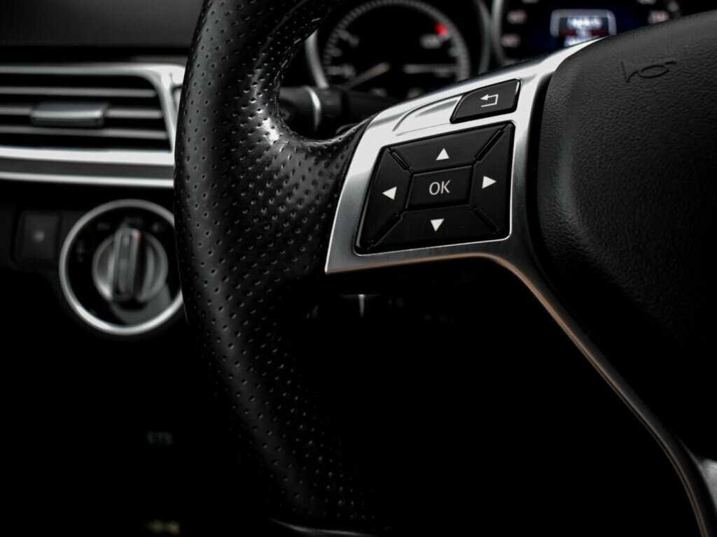 Мерседес-Бенц Е-Класс б/у, 2015, Автоматическая. Фото: #16